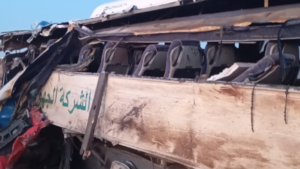 Tragédie à Gafsa : 6 morts et 9 blessés dans un accident entre un bus et un camion (vidéo)