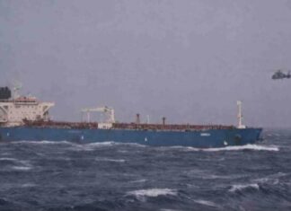 Flotte fantôme russe : comment Moscou contourne les sanctions pétrolières et quels sont les risques